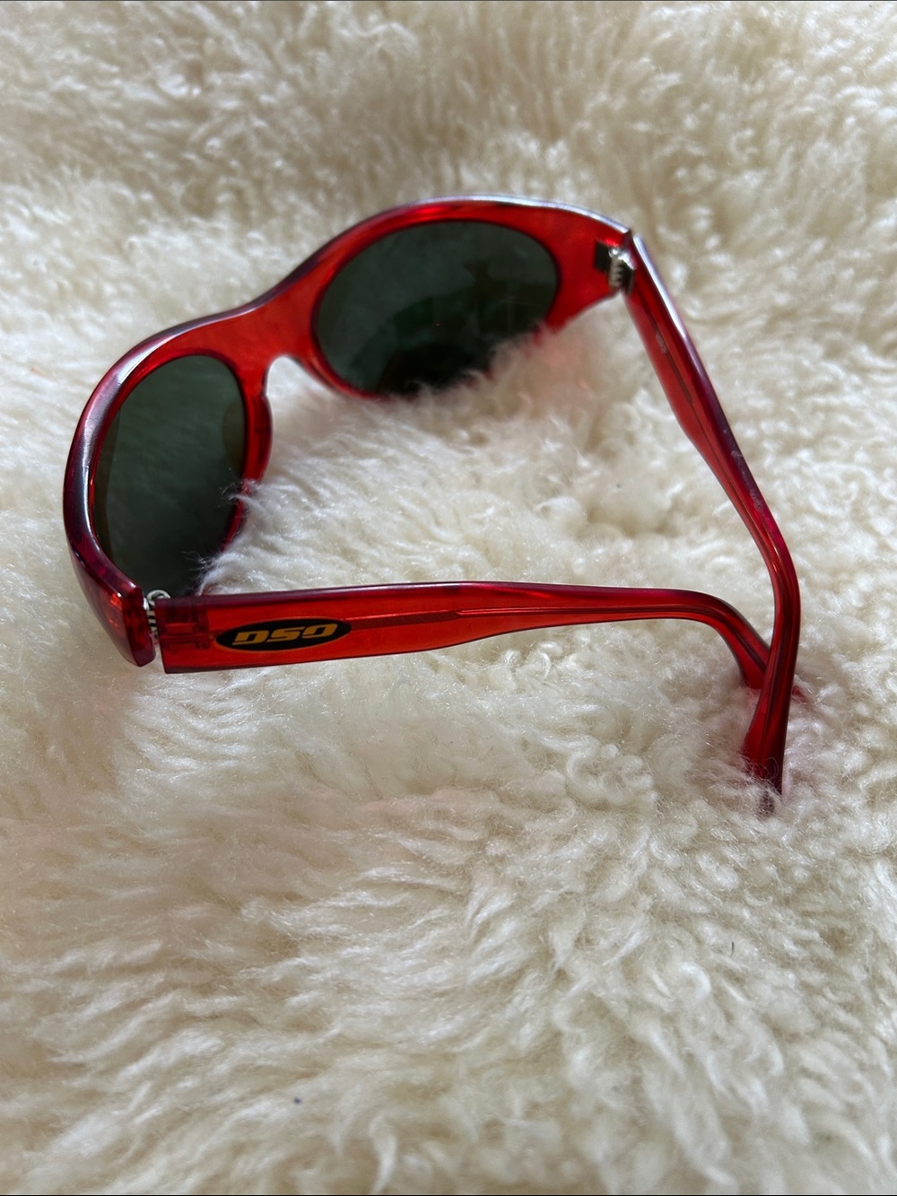 RARE Y2K DSD Wrap Sunglasses in Translucent Red - Picture 3 of 6
